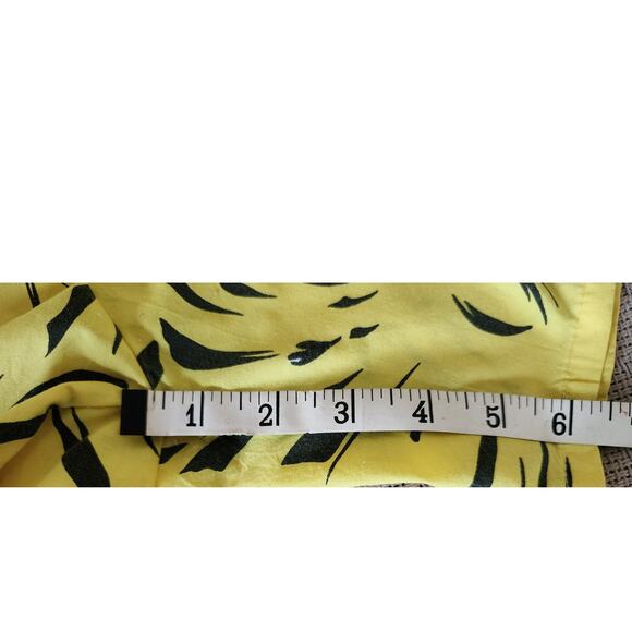 C'EST JOLI by Laura VintageYellow Animal Print drawstring Shorts Women's Med - Picture 4 of 9